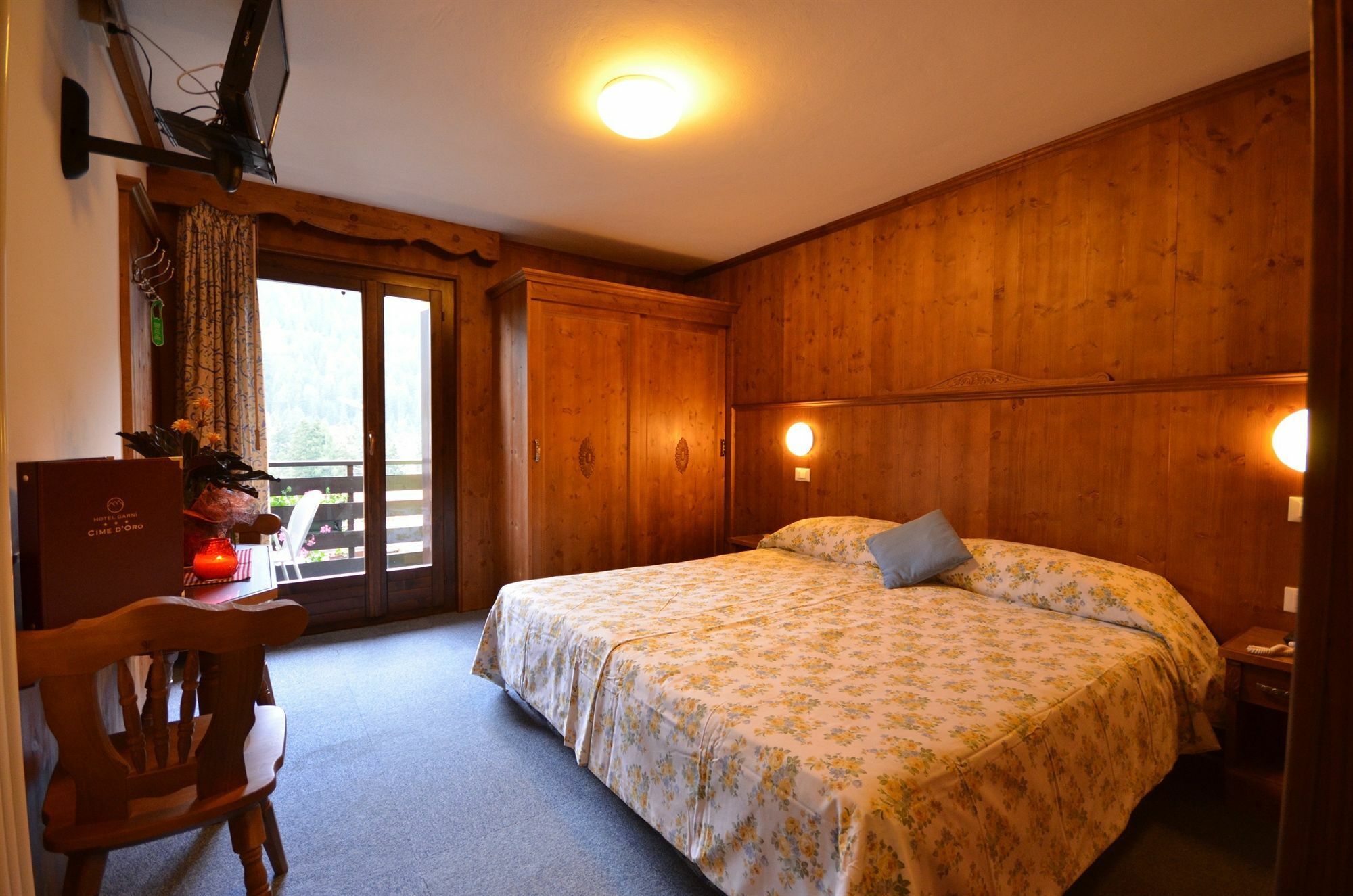 Hotel Cime D'Oro Мадонна-ди-Кампильо Экстерьер фото